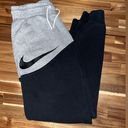 Nike Women’s Sweatpants Size Small Photo 0