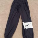 Nike  Swoosh Jogger Pants Size Small. Bin 9 Photo 3