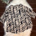 East 5th  Women beige/black zebra print linen blend button down sz 2X Photo 4