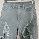 American Eagle distressed ripped mom jeans size 6 short Photo 7