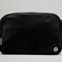 Lululemon Everywhere Belt Bag Photo 0