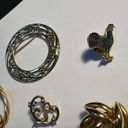 Lot Of 5 Gold Tone Brooch Pins Circle Wreath, Rooster Bird Etc Photo 6