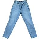 Hollister  ULTRA HIGH RISE MOM JEANS  Photo 0