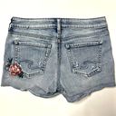 Silver Jeans  Aiko Jean Shorts Floral Embroidered Denim Size 28 Photo 1