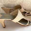 American Vintage 1990s Vintage Ann Marino Sandals Straw Rattan in Tan. Slip on Heel Sandals Photo 2