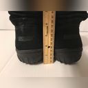 Khombu  Laura leather black water repellant booties women size 9M Photo 8