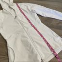 Defy white zip up jacket size medium Photo 3