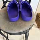 Crocs M8,W10  Purple Classic Clogs Photo 5