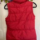 American Eagle puffer vest, Dark rose pink color. Photo 1