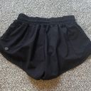 Lululemon Hotty Hot Short 2.5” Photo 2