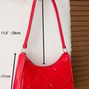 Red Purse Photo 2