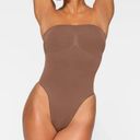 SKIMS Strapless Sculpting Bodysuit S Photo 1