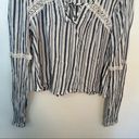 Hollister  Cropped Long Sleeve Top White Blue/Gray Stripes Photo 4