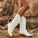 12th Tribe Billini Dixie White Boot, Size 9, New with Box Photo 2