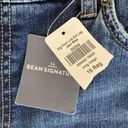 L.L.Bean  Womens Signature Jeans Size 16 Straight Leg Flannel Lined Medium Wash Photo 11