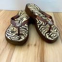 Brighton  Women's Wedge Flip Flops Sandals Brown Animal Print Sz 8/9 Pre-Owed Photo 0