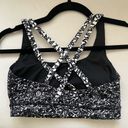 Lululemon  Energy Bra Ice Wave Black White Size 4 Photo 3