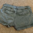 BKE  green shorts 27 Photo 3