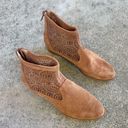 Jack Rogers  Ronnie Bootie Laser Cut Luggage Tan Suede Boot Flat Size 6.5 Photo 2