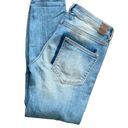 Hidden Jeans  Distressed Cropped Light Wash Jeans with a Raw Hem. Size 26. Photo 4