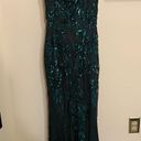 FashioNova Emerald Green Prom / Formal Dress Photo 5