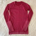 Lululemon  Swiftly Tech Long Sleeve Crew in Heathered Berry Rumble Size 6 Photo 5