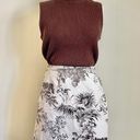 Brown and Cream Chinoiserie Printed Skort Size M Photo 0