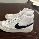 Nike Blazer Mid 77 Photo 0