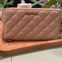 Ellen Tracy Brand new  Quilted Wallet Photo 0