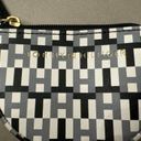 Tommy Hilfiger Coin Purse Wristlet zip Pouch Black White Photo 2