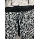 Nike  Dri Fit pronto essential running shirt and cropped leggings Photo 10