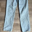 Abercrombie & Fitch  curve love Ultra High Rise 90s Straight Jean Criss Cross Photo 5