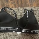 Calvin Klein Bra Photo 1