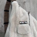 KAVU  Rope Sling Bag Fur Fuzz Furry Cream Winter Purse Outdoor Photo 1