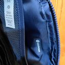 Lululemon Everywhere Belt Bag pitch Blue 1L Brand New Photo 4