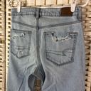 American Eagle  Women’s Distressed Strigid Mom Jeans Light Wash Size 6 Photo 5