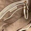 Michael Kors White Cross Body Purse Photo 2