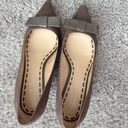 Enzo Angiolini Cute brown kitten heels with bow detail Photo 2