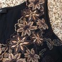 Karen Kane Y2K embroidered floral tank top Photo 6