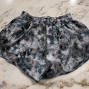 Lululemon Hotty Hot Short 2.5” Photo 1