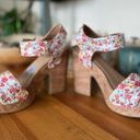 Cute chunky floral print high heel shoes size 8.5 never worn like new! Photo 4