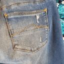 White House | Black Market WHBM Girlfriend Light Wash Distressed Denim Jeans Size 4 Photo 7