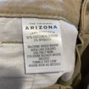 Arizona Jeans Arizona Jeanco. Juniors size 3 capri shorts. New, khaki, comfort, flexible. Photo 6