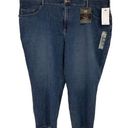 Lee  Women's Ultra Lux Relaxed Crop Jeans NWT Size 26W Photo 0