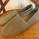 L.L.Bean  lakewashed Sedona sage leather slip on flats size 9.5 Photo 8