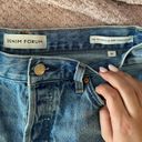 Aritzia Denim Forum “The 90’s Patti Lo-rise Thigh Shorts” Photo 2