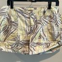 Calvin Klein Jeans  8 Medium Palm Print Roll Tab Shorts Photo 0