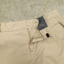 Banana Republic  Women's Tan Khaki Flat Front Shorts 3" Inseam Size 2P Photo 2