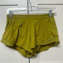 Lululemon  Hotty Hot Short II *2.5" size 6 Photo 3