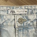 ZARA  straight leg cropped jeans Raw hem Ripped Light Wash Womens size 6 Photo 2